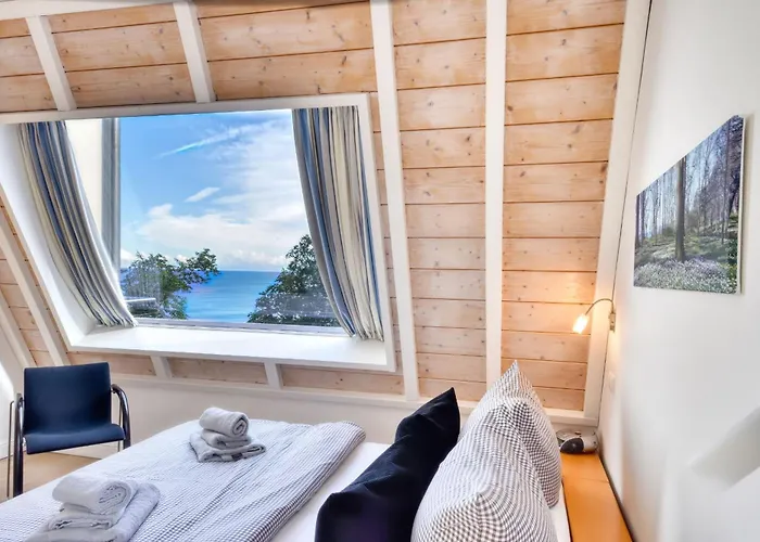 Bernstein In Der Rex Sellin (Rugen)