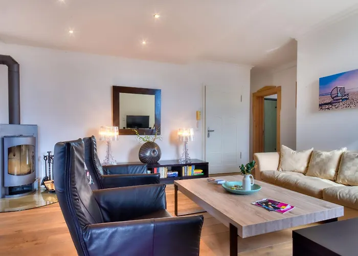 Bernstein In Der Rex Sellin (Rugen)